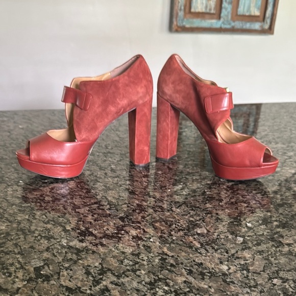 Michael Kors Red Platform chunky Suede Heels EUC 9 - Picture 5 of 15